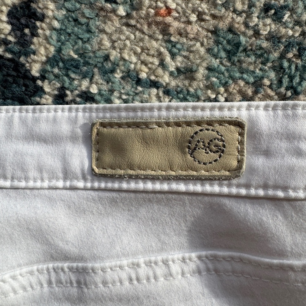 Adriano Goldschmied Prima Crop Cigarette Jeans
Size 28R - Picture 8 of 10